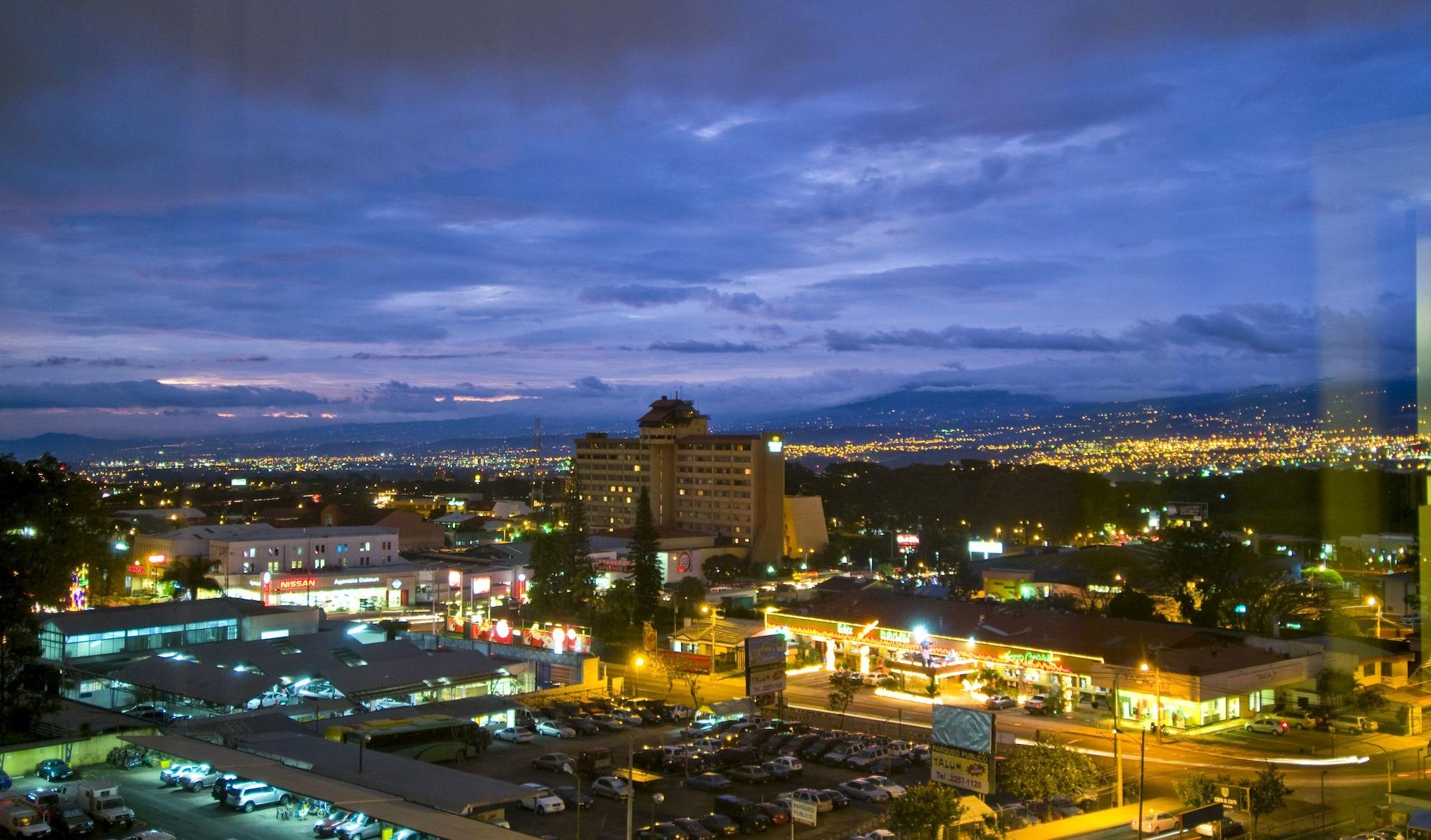 Hotel Tryp By Wyndham San Jose Sabana Extérieur photo