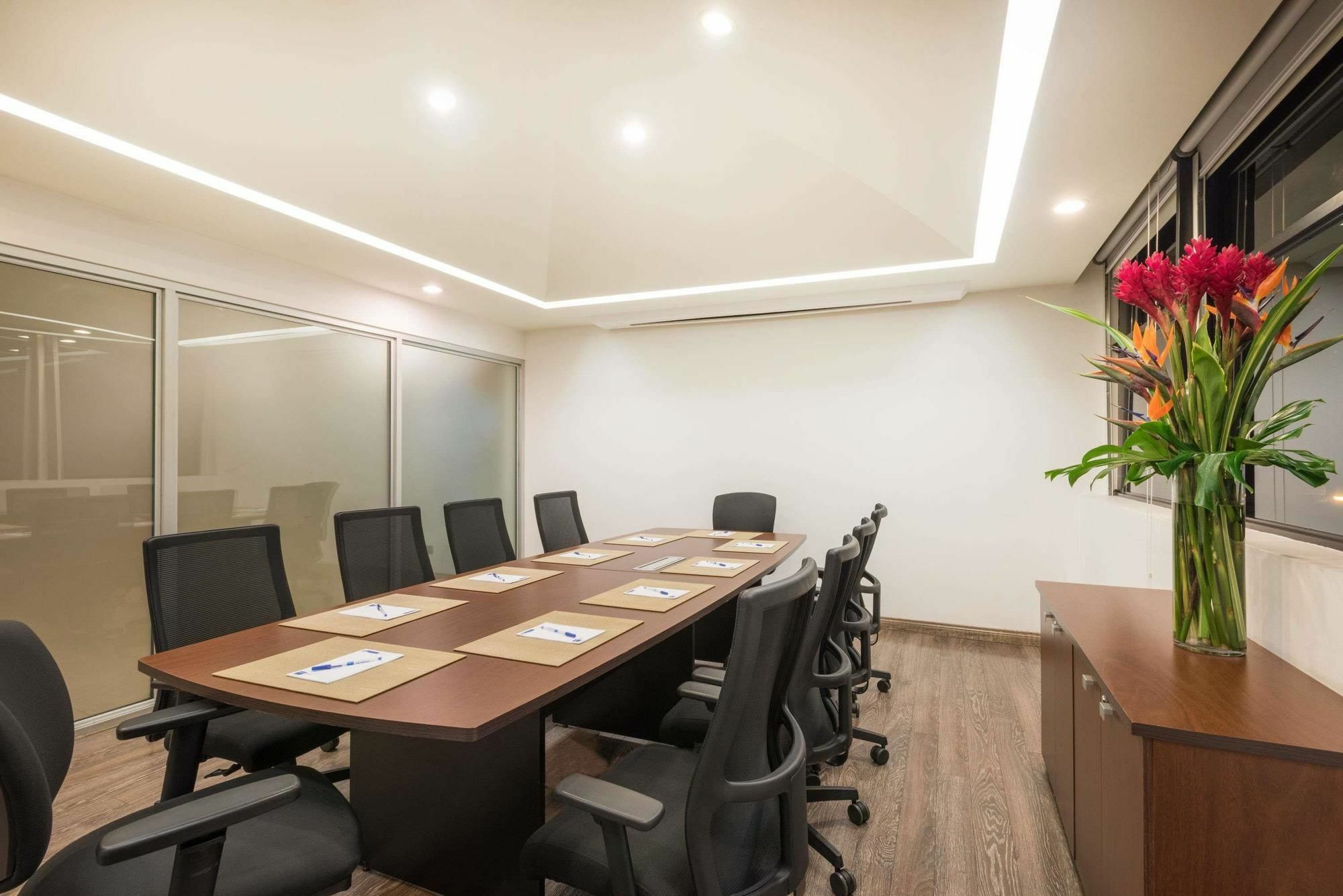 Hotel Tryp By Wyndham San Jose Sabana Extérieur photo